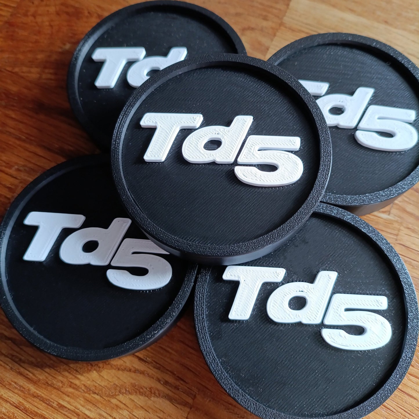 Land Rover Discovery 2 Centre Caps - Black/White TD5 Logo