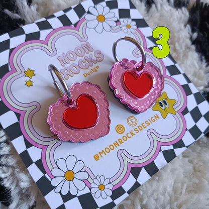 Two Tone Scallop Mirror Hearts